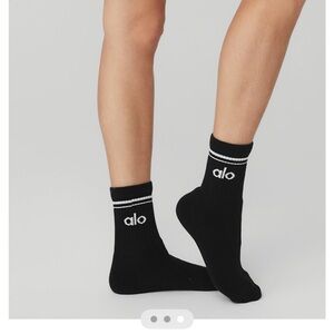 ALO Yoga Unisex Half Crew Throwback Socks Medium